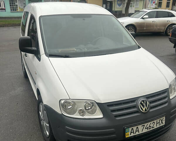 Белый Фольксваген Кадди, объемом двигателя 1.6 л и пробегом 155 тыс. км за 7500 $, фото 1 на Automoto.ua