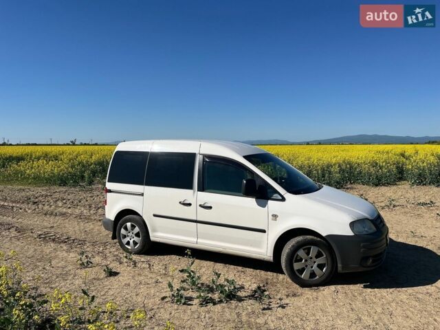 Білий Фольксваген Кадді, об'ємом двигуна 1.9 л та пробігом 330 тис. км за 6900 $, фото 1 на Automoto.ua