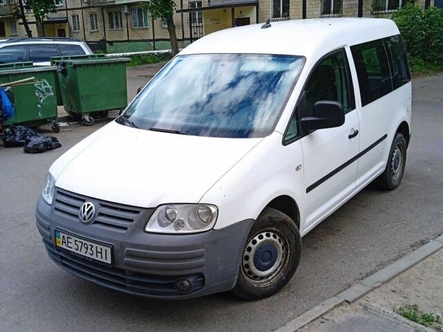 Белый Фольксваген Кадди, объемом двигателя 1.9 л и пробегом 210 тыс. км за 7000 $, фото 1 на Automoto.ua