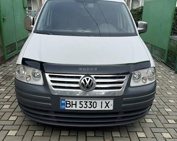 Белый Фольксваген Кадди, объемом двигателя 1.9 л и пробегом 300 тыс. км за 6300 $, фото 1 на Automoto.ua