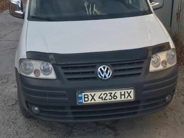 Білий Фольксваген Кадді, об'ємом двигуна 1.9 л та пробігом 326 тис. км за 7600 $, фото 1 на Automoto.ua