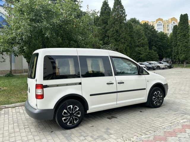 Білий Фольксваген Кадді, об'ємом двигуна 2 л та пробігом 190 тис. км за 6700 $, фото 1 на Automoto.ua