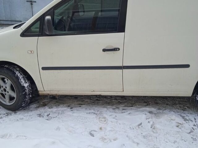 Белый Фольксваген Кадди, объемом двигателя 1.9 л и пробегом 442 тыс. км за 4900 $, фото 1 на Automoto.ua