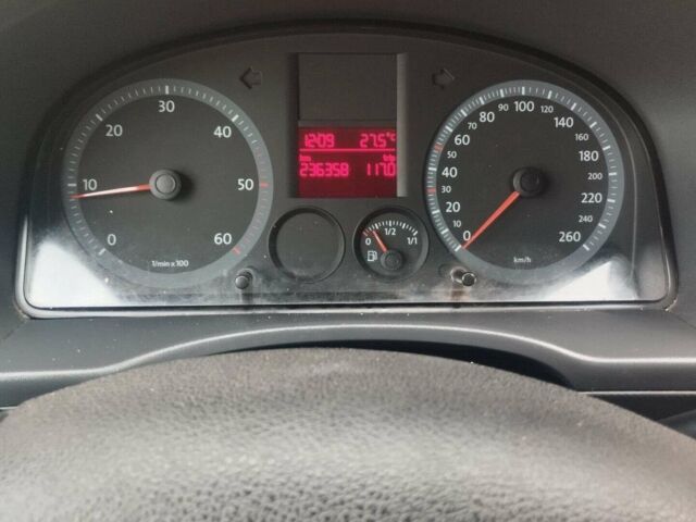 Білий Фольксваген Кадді, об'ємом двигуна 1.9 л та пробігом 236 тис. км за 7000 $, фото 1 на Automoto.ua