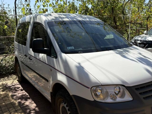 Білий Фольксваген Кадді, об'ємом двигуна 2 л та пробігом 190 тис. км за 11000 $, фото 1 на Automoto.ua