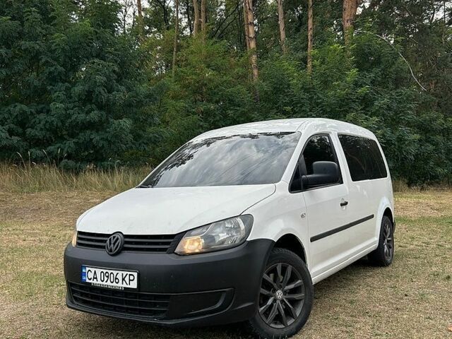 Білий Фольксваген Кадді, об'ємом двигуна 1.6 л та пробігом 233 тис. км за 8300 $, фото 1 на Automoto.ua