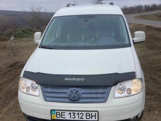 Белый Фольксваген Кадди, объемом двигателя 1.9 л и пробегом 255 тыс. км за 9500 $, фото 1 на Automoto.ua