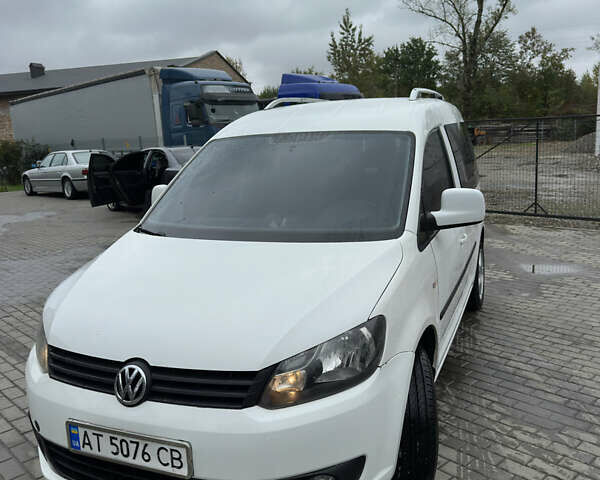 Білий Фольксваген Кадді, об'ємом двигуна 1.6 л та пробігом 193 тис. км за 8300 $, фото 1 на Automoto.ua