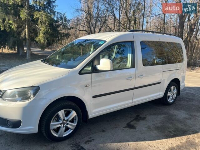 Белый Фольксваген Кадди, объемом двигателя 2 л и пробегом 322 тыс. км за 10600 $, фото 1 на Automoto.ua