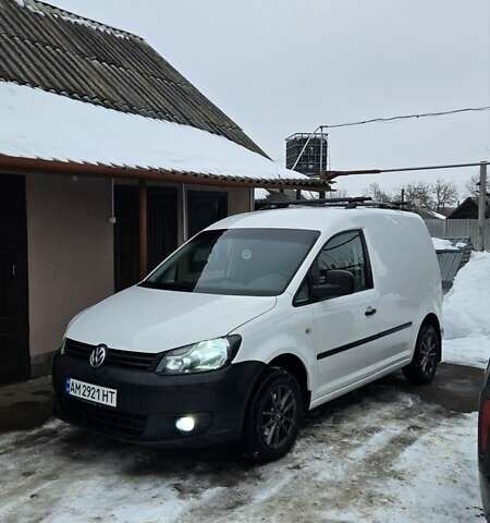 Белый Фольксваген Кадди, объемом двигателя 1.6 л и пробегом 306 тыс. км за 7500 $, фото 1 на Automoto.ua