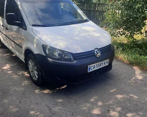 Білий Фольксваген Кадді, об'ємом двигуна 1.6 л та пробігом 88 тис. км за 10000 $, фото 1 на Automoto.ua