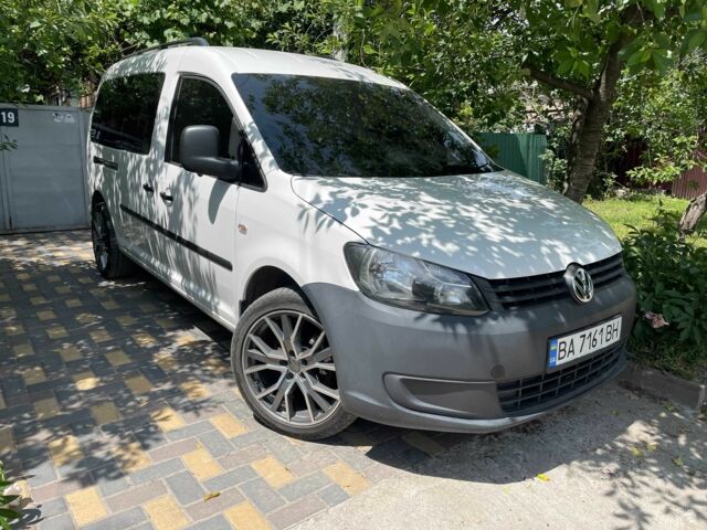 Белый Фольксваген Кадди, объемом двигателя 1.6 л и пробегом 161 тыс. км за 8500 $, фото 1 на Automoto.ua