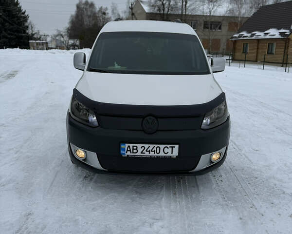 Білий Фольксваген Кадді, об'ємом двигуна 1.6 л та пробігом 233 тис. км за 9999 $, фото 1 на Automoto.ua