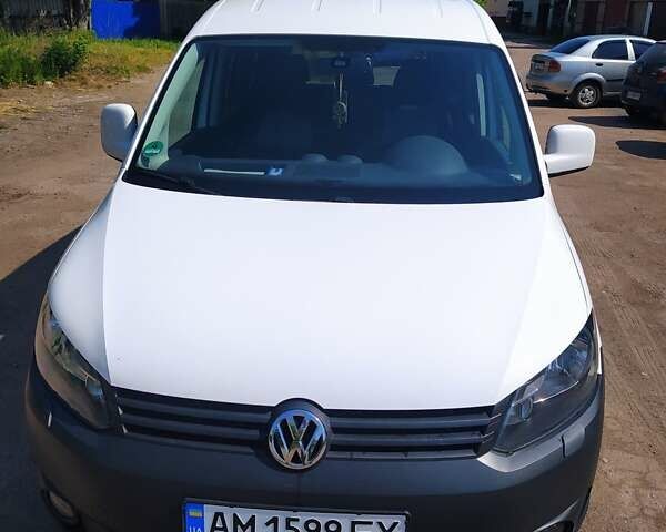 Білий Фольксваген Кадді, об'ємом двигуна 1.6 л та пробігом 270 тис. км за 10200 $, фото 1 на Automoto.ua