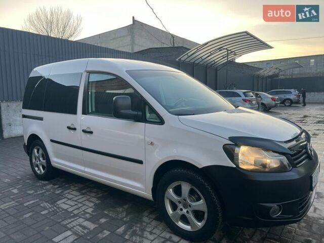 Белый Фольксваген Кадди, объемом двигателя 1.6 л и пробегом 238 тыс. км за 7200 $, фото 1 на Automoto.ua