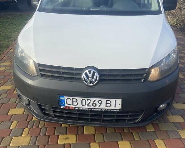 Белый Фольксваген Кадди, объемом двигателя 1.6 л и пробегом 338 тыс. км за 7500 $, фото 1 на Automoto.ua
