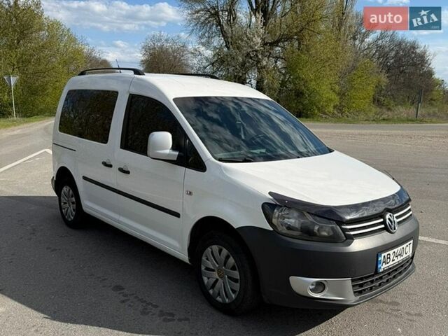 Белый Фольксваген Кадди, объемом двигателя 1.6 л и пробегом 237 тыс. км за 9200 $, фото 1 на Automoto.ua