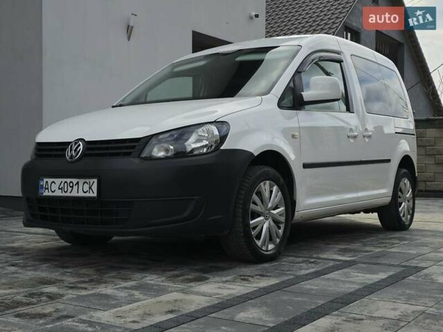 Білий Фольксваген Кадді, об'ємом двигуна 1.6 л та пробігом 243 тис. км за 9500 $, фото 1 на Automoto.ua