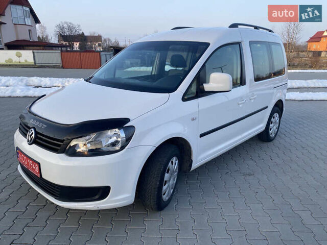 Білий Фольксваген Кадді, об'ємом двигуна 1.6 л та пробігом 258 тис. км за 9900 $, фото 1 на Automoto.ua