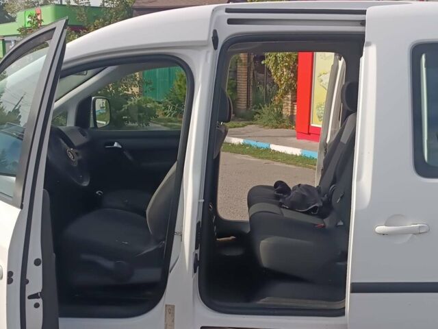 Білий Фольксваген Кадді, об'ємом двигуна 1.6 л та пробігом 376 тис. км за 10500 $, фото 1 на Automoto.ua
