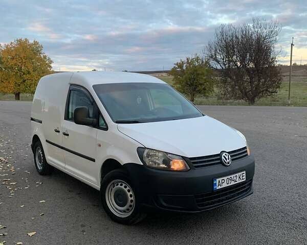 Фольксваген Кадди 2013 в Захарьевка (Фрунзовка) на Automoto.ua Белый Фольксваген Кадди, объемом двигателя 0 л и пробегом 300 тыс. км за 5500 $, фото 1 на Automoto.ua