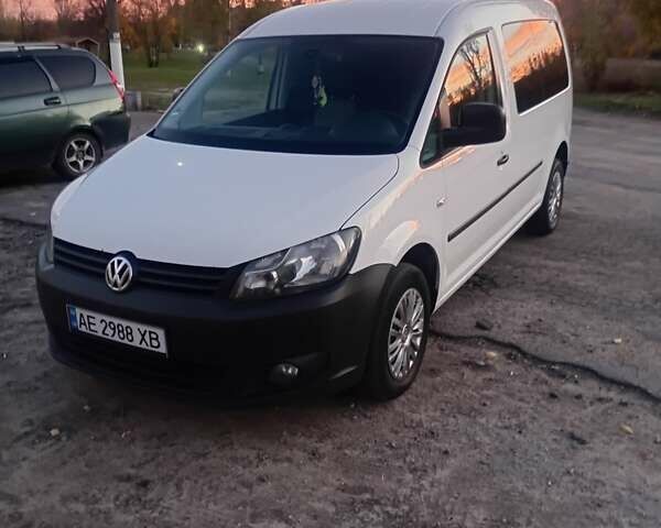 Білий Фольксваген Кадді, об'ємом двигуна 1.6 л та пробігом 324 тис. км за 10200 $, фото 1 на Automoto.ua