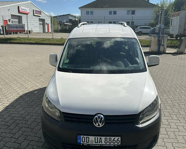 Білий Фольксваген Кадді, об'ємом двигуна 1.6 л та пробігом 286 тис. км за 10500 $, фото 1 на Automoto.ua