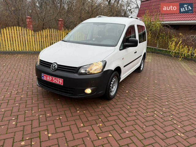 Белый Фольксваген Кадди, объемом двигателя 2 л и пробегом 255 тыс. км за 11500 $, фото 1 на Automoto.ua