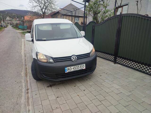 Білий Фольксваген Кадді, об'ємом двигуна 1.6 л та пробігом 246 тис. км за 11000 $, фото 1 на Automoto.ua