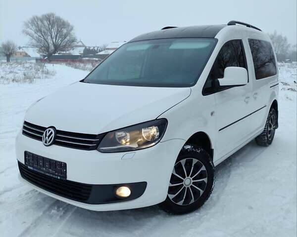 Білий Фольксваген Кадді, об'ємом двигуна 1.6 л та пробігом 237 тис. км за 10999 $, фото 1 на Automoto.ua