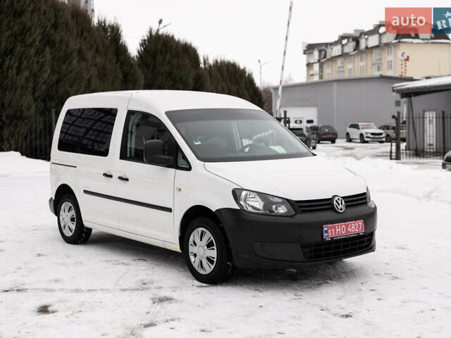 Белый Фольксваген Кадди, объемом двигателя 1.2 л и пробегом 187 тыс. км за 7800 $, фото 1 на Automoto.ua