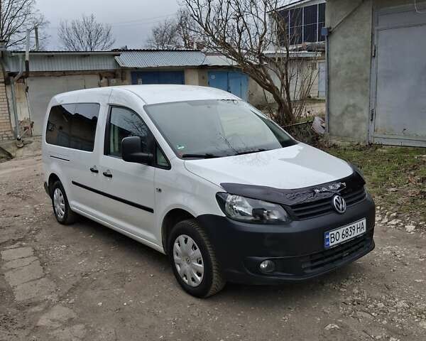 Білий Фольксваген Кадді, об'ємом двигуна 1.6 л та пробігом 228 тис. км за 11950 $, фото 1 на Automoto.ua