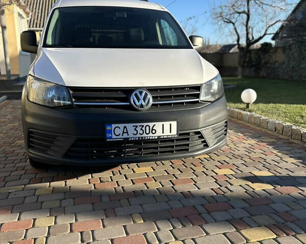 Белый Фольксваген Кадди, объемом двигателя 1.97 л и пробегом 280 тыс. км за 13500 $, фото 1 на Automoto.ua