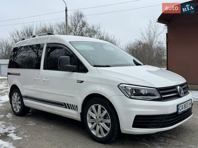 Белый Фольксваген Кадди, объемом двигателя 2 л и пробегом 250 тыс. км за 12399 $, фото 1 на Automoto.ua
