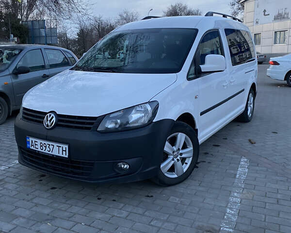 Белый Фольксваген Кадди, объемом двигателя 1.97 л и пробегом 185 тыс. км за 12700 $, фото 1 на Automoto.ua