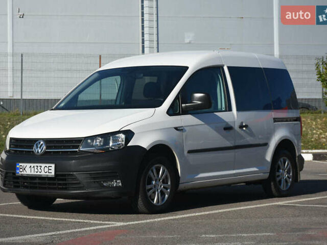 Белый Фольксваген Кадди, объемом двигателя 1.97 л и пробегом 204 тыс. км за 11200 $, фото 1 на Automoto.ua