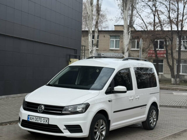 Белый Фольксваген Кадди, объемом двигателя 1.97 л и пробегом 240 тыс. км за 16900 $, фото 1 на Automoto.ua