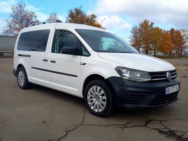 Белый Фольксваген Кадди, объемом двигателя 2 л и пробегом 212 тыс. км за 16000 $, фото 1 на Automoto.ua