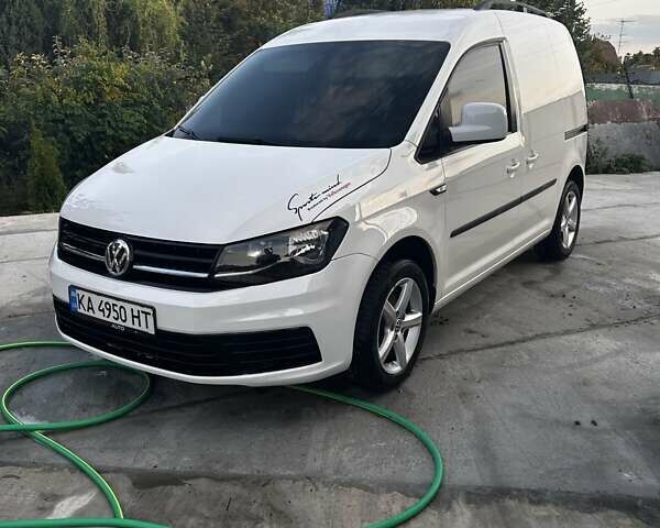 Белый Фольксваген Кадди, объемом двигателя 1.97 л и пробегом 177 тыс. км за 12500 $, фото 1 на Automoto.ua
