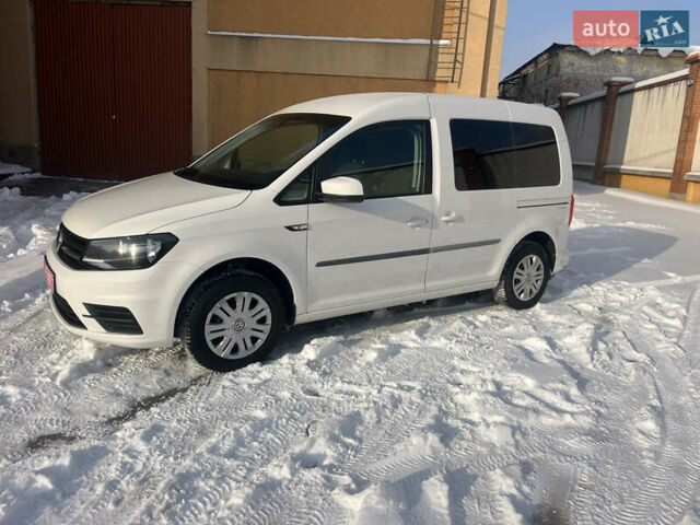 Белый Фольксваген Кадди, объемом двигателя 1.97 л и пробегом 219 тыс. км за 15650 $, фото 1 на Automoto.ua