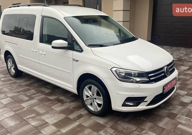 Белый Фольксваген Кадди, объемом двигателя 1.97 л и пробегом 256 тыс. км за 17800 $, фото 1 на Automoto.ua