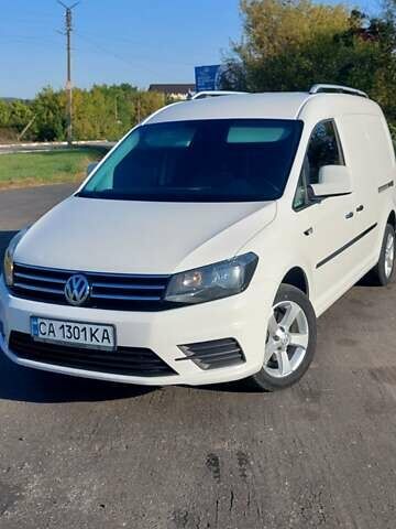 Белый Фольксваген Кадди, объемом двигателя 2 л и пробегом 212 тыс. км за 16650 $, фото 1 на Automoto.ua