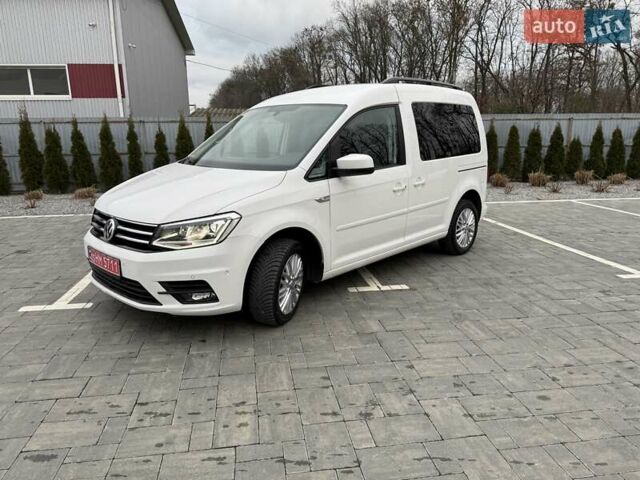 Белый Фольксваген Кадди, объемом двигателя 2 л и пробегом 150 тыс. км за 21600 $, фото 1 на Automoto.ua