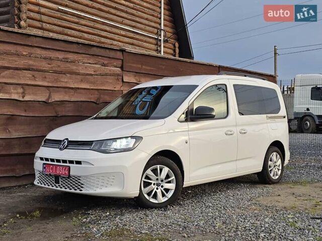 Белый Фольксваген Кадди, объемом двигателя 1.97 л и пробегом 183 тыс. км за 22950 $, фото 1 на Automoto.ua