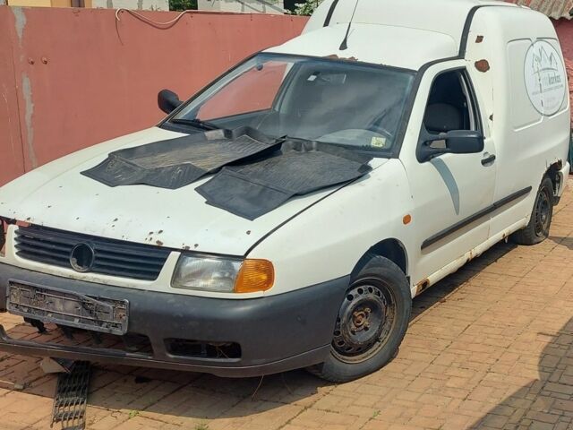 Белый Фольксваген Кадди, объемом двигателя 0 л и пробегом 240 тыс. км за 699 $, фото 1 на Automoto.ua