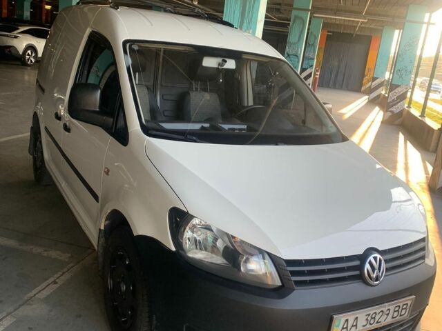 Білий Фольксваген Кадді, об'ємом двигуна 1.2 л та пробігом 230 тис. км за 5600 $, фото 1 на Automoto.ua