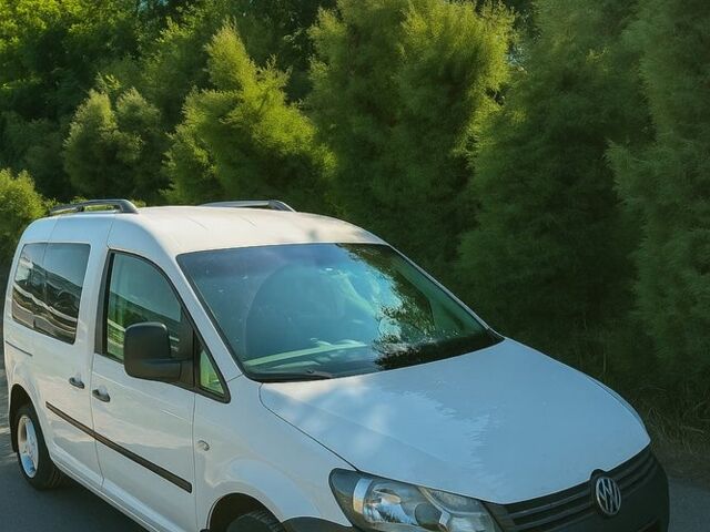 Білий Фольксваген Кадді, об'ємом двигуна 1.2 л та пробігом 300 тис. км за 6250 $, фото 1 на Automoto.ua