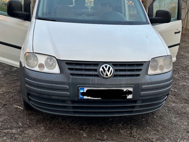 Белый Фольксваген Кадди, объемом двигателя 1.9 л и пробегом 360 тыс. км за 7775 $, фото 1 на Automoto.ua