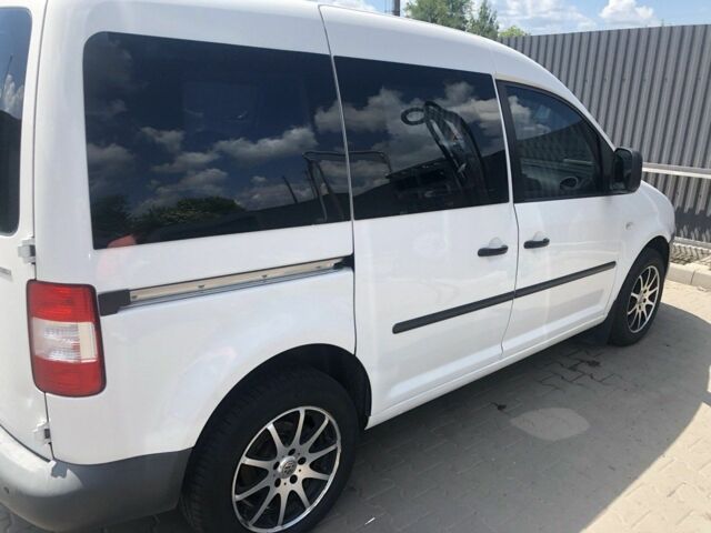 Белый Фольксваген Кадди, объемом двигателя 0 л и пробегом 358 тыс. км за 5800 $, фото 1 на Automoto.ua