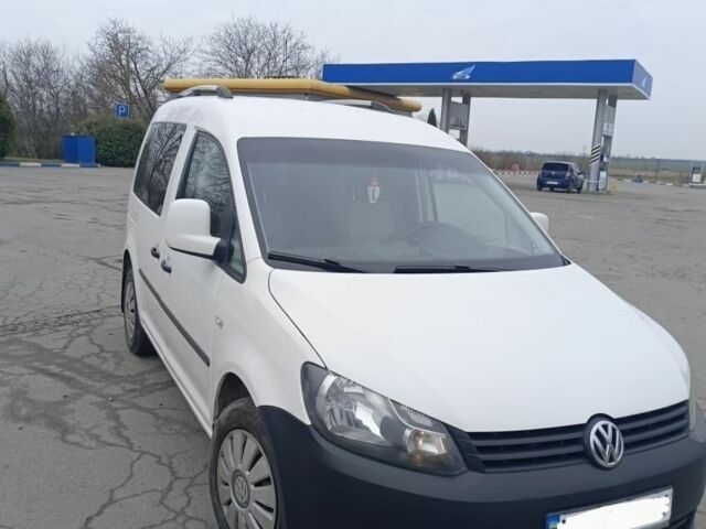 Белый Фольксваген Кадди, объемом двигателя 1.6 л и пробегом 268 тыс. км за 8750 $, фото 1 на Automoto.ua